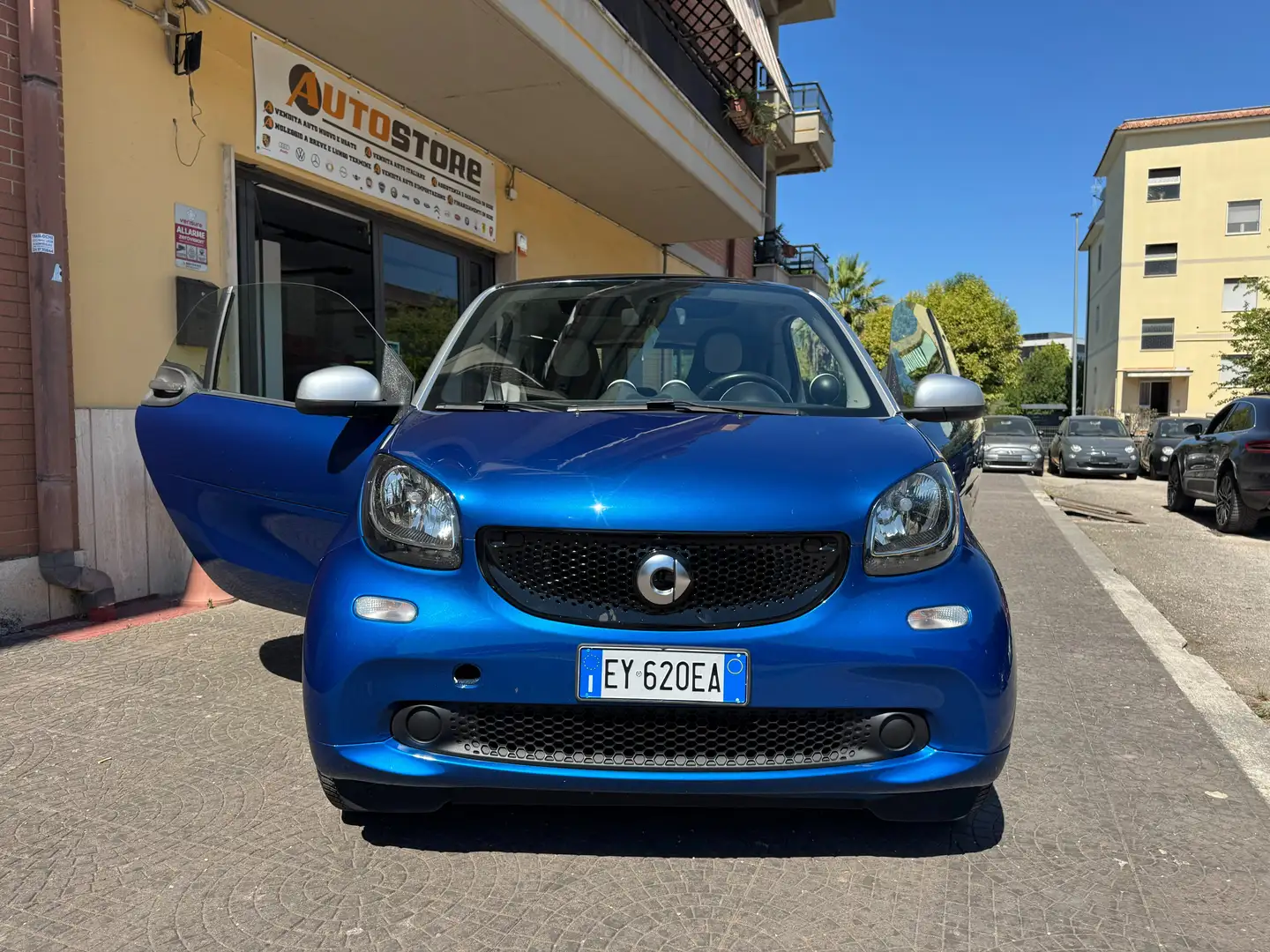 smart forTwo Fortwo III 2015 1.0 Passion 71cv twinami UFFICIALE Albastru - 2
