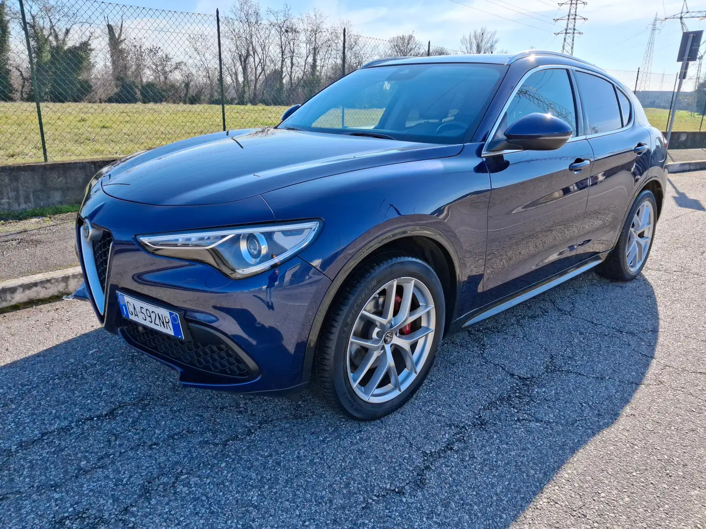 Alfa Romeo Stelvio 2.0 Q4 280cv c/autom. 4x4 VELOCE Full optional Bleu - 1