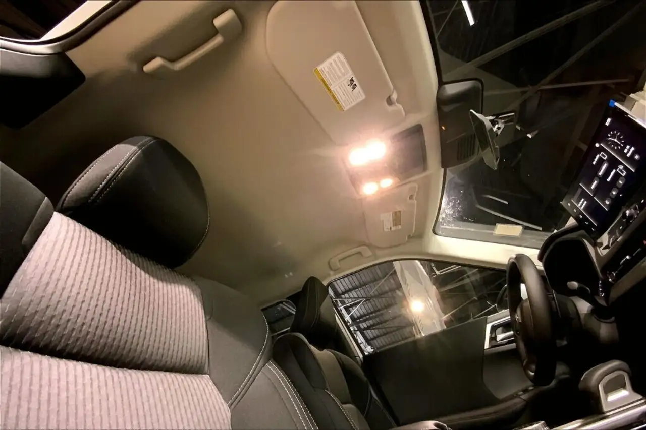 Mitsubishi Outlander снимка Mitsubishi Outlander