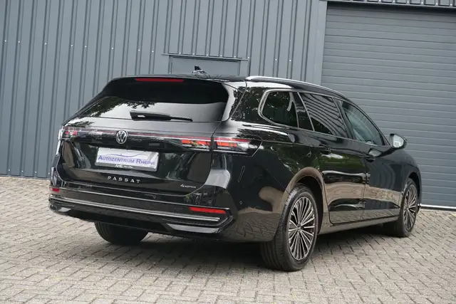 Volkswagen Passat view 7