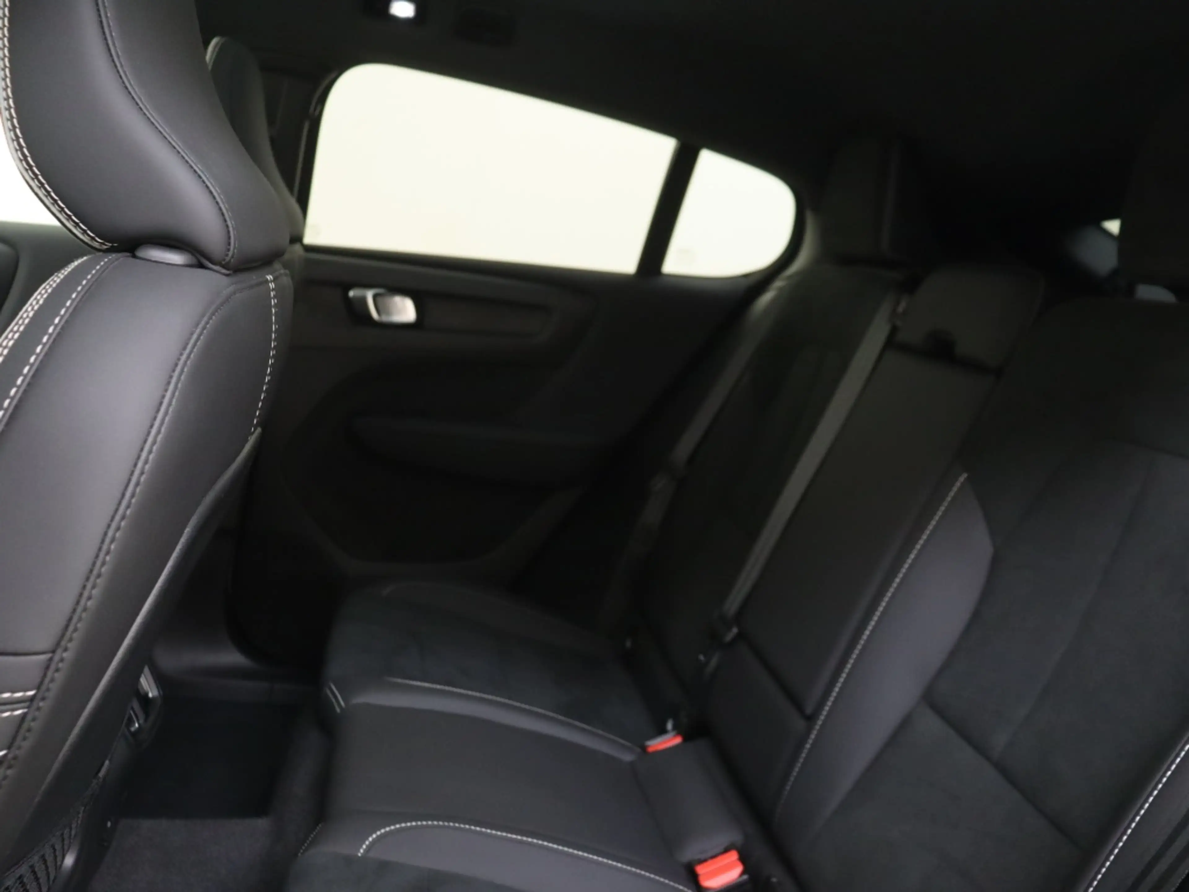 Volvo C40 Recharge Plus 69 kWh | Panoramadak | Achteruitrijc — photo 9