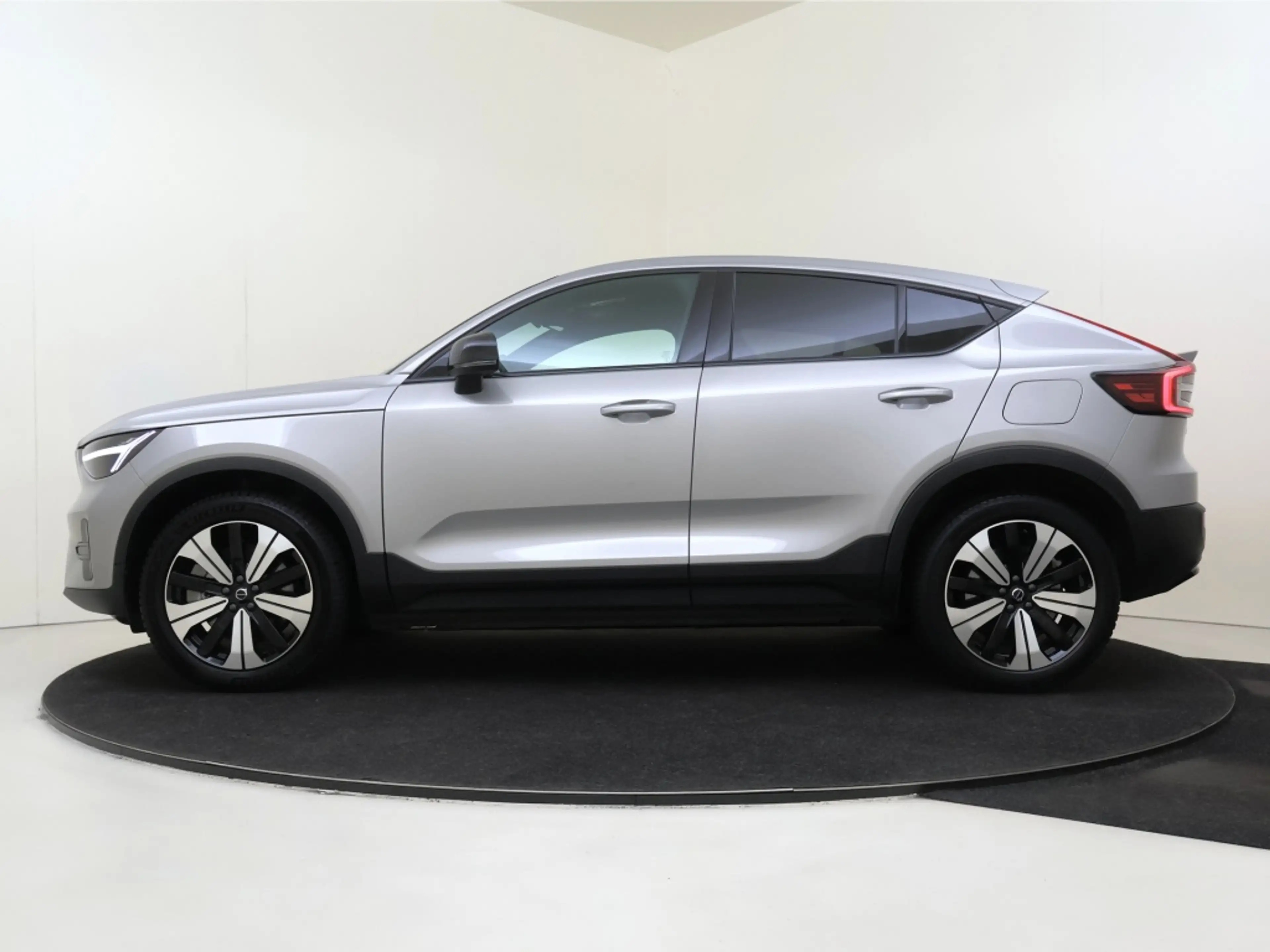 Volvo C40 Recharge Plus 69 kWh | Panoramadak | Achteruitrijc — photo 3
