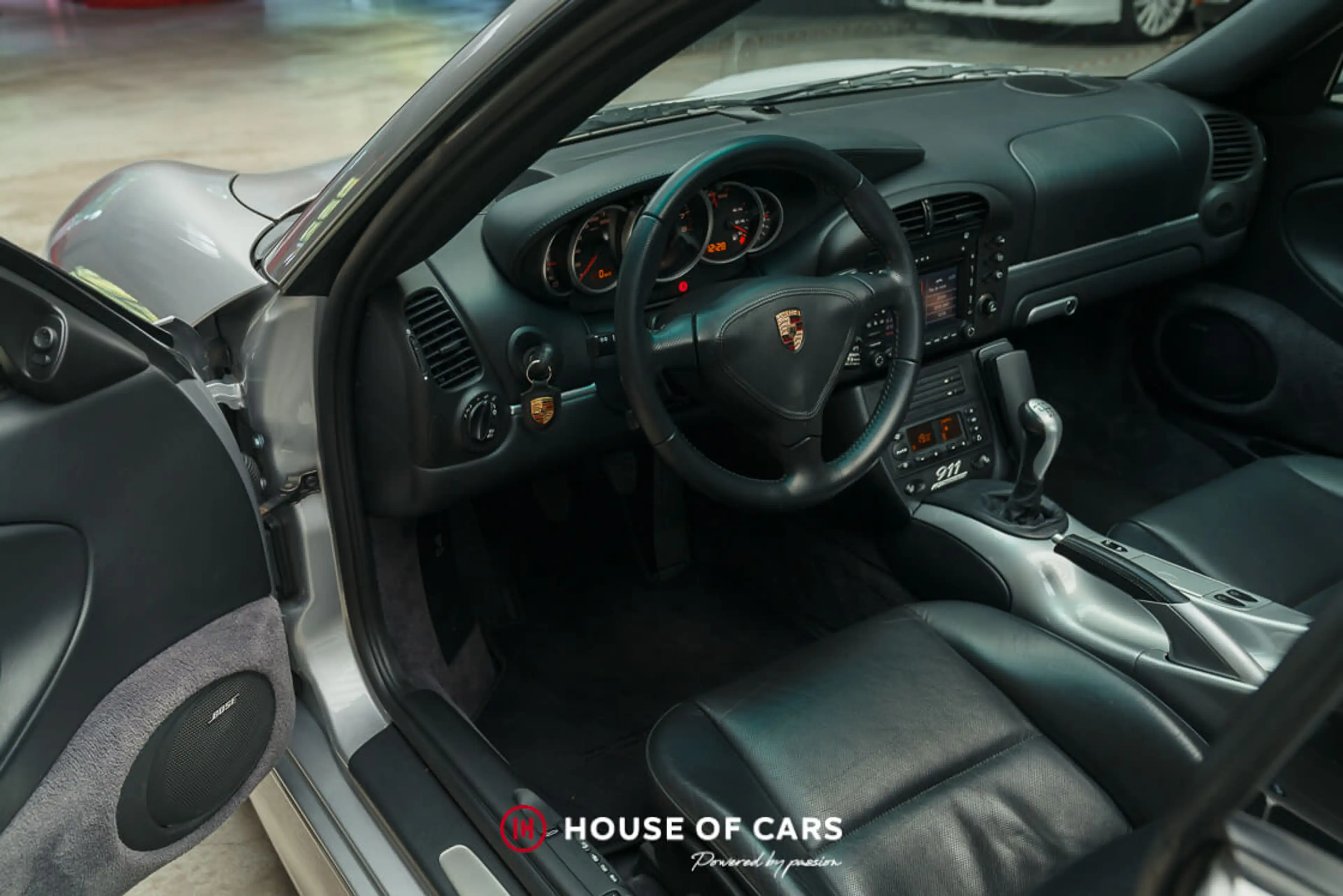 Porsche 996 .2 CARRERA COUPE " 40 JAHRE " 1ST PAINT - 1.963EX — photo 14