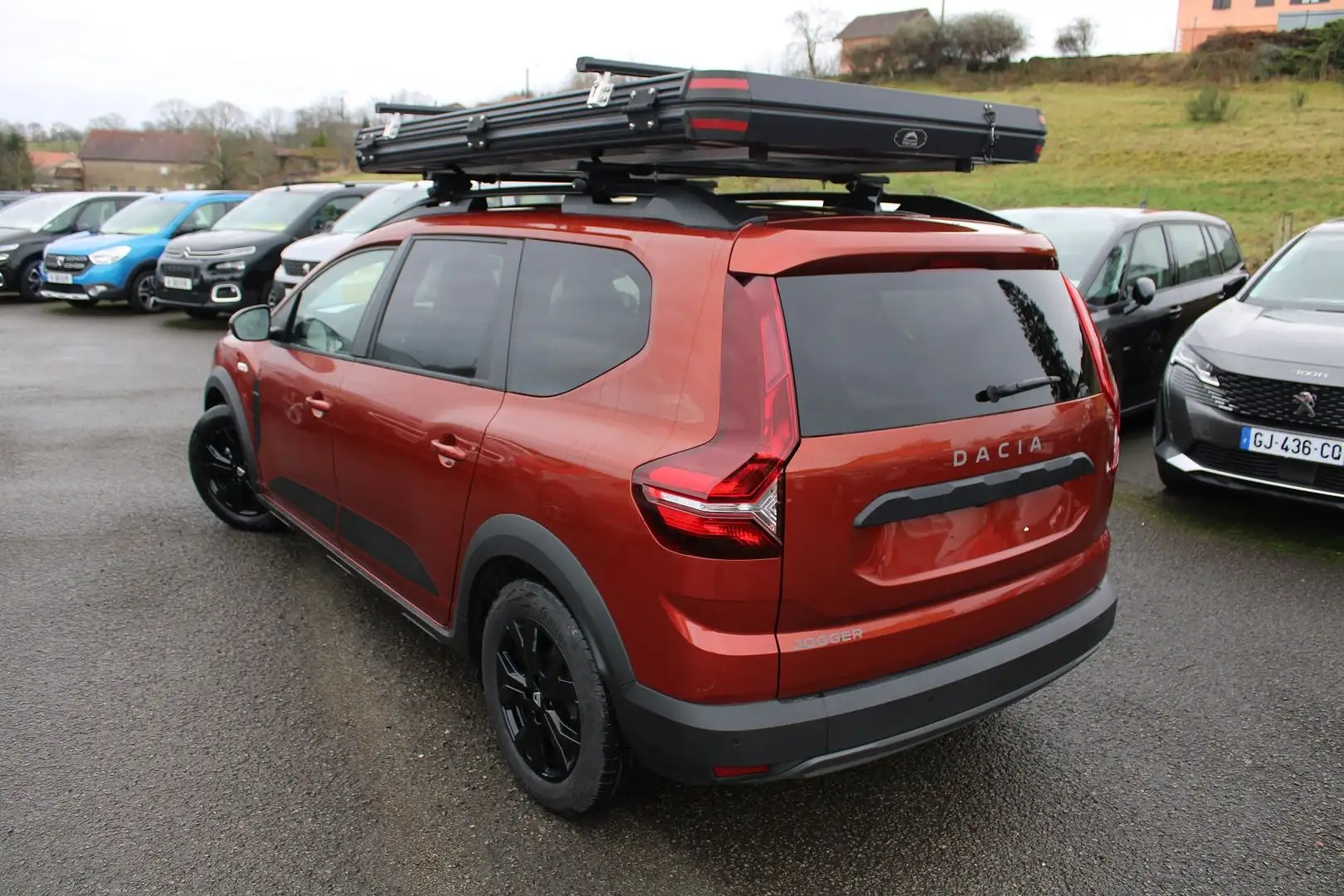 Dacia Jogger EXTREME TCE 110 CV ESSENCE MP3 GPS CARPLAY CAMÉRA  Brun - 2