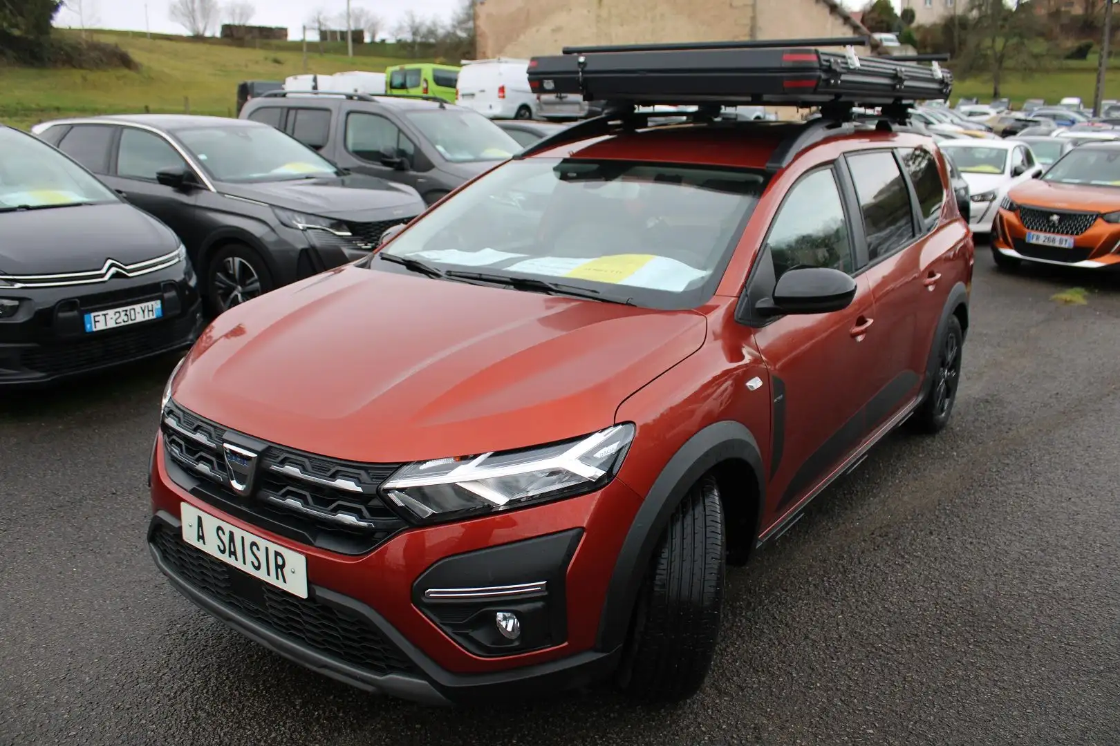 Dacia Jogger EXTREME TCE 110 CV ESSENCE MP3 GPS CARPLAY CAMÉRA  Brun - 1