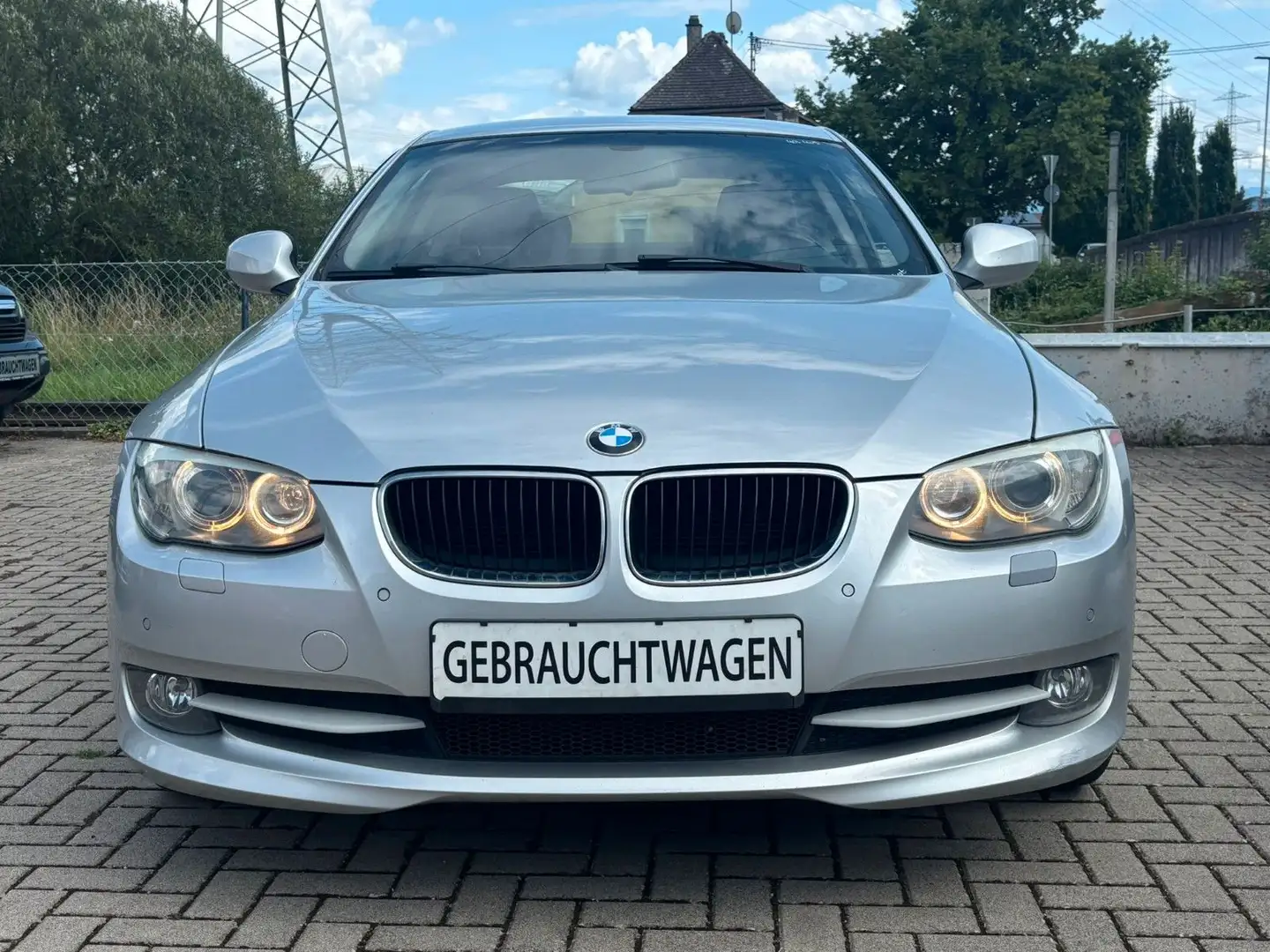 BMW 320 Baureihe 3 Coupe 320i TÜV NEU Argent - 1