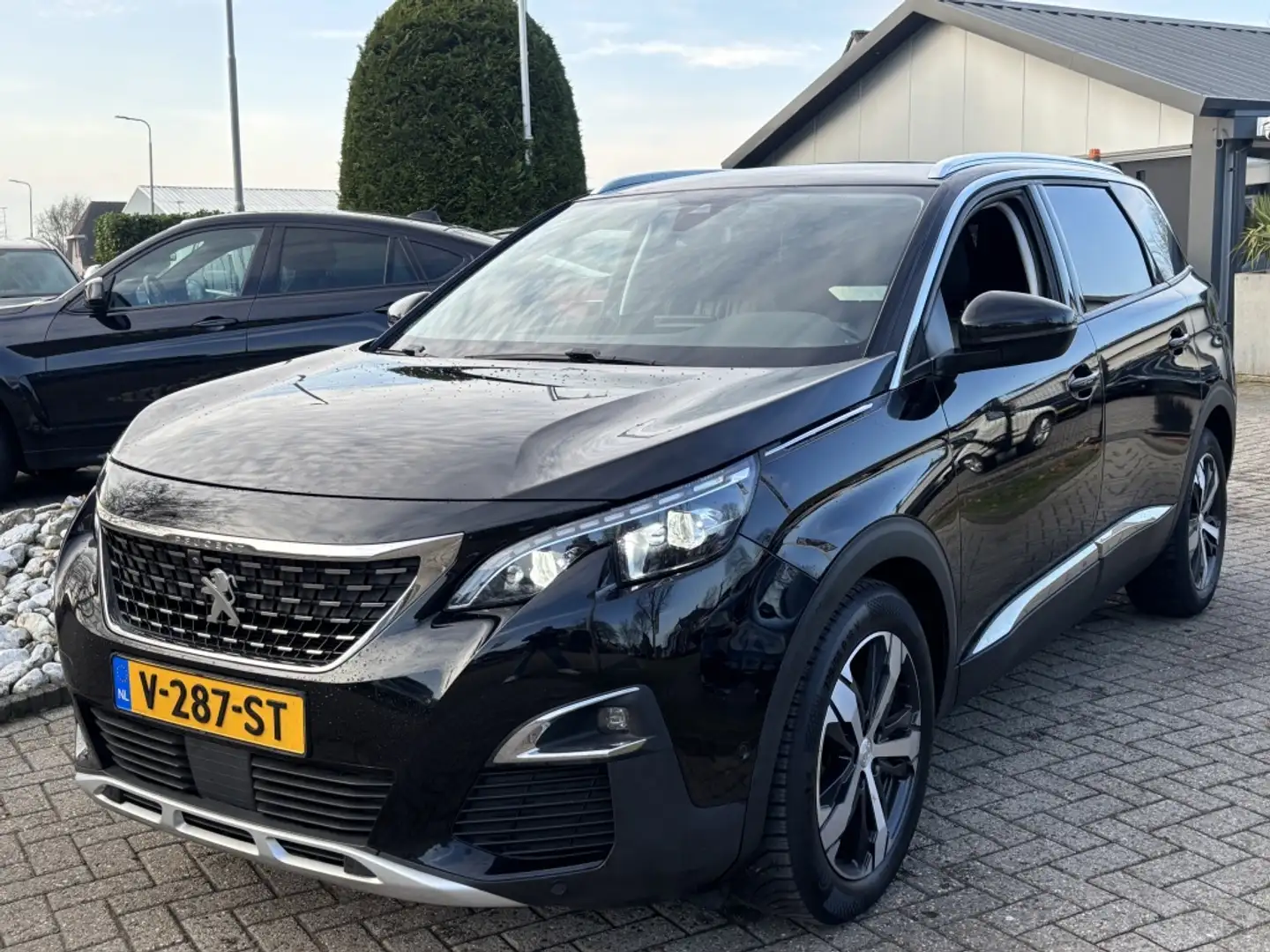 Peugeot 5008 2.0 HDI 2017 Grijs Kenteken 2017 Trekhaak Noir - 1