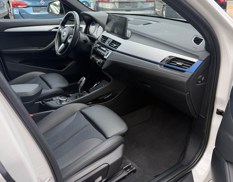 BMW X1 xDrive 25 i M Sport — photo 15