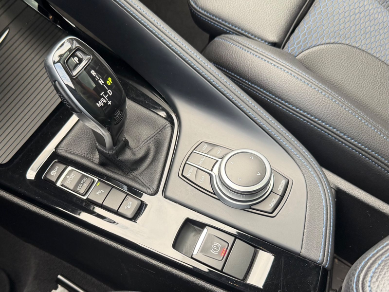BMW X1 xDrive 25 i M Sport — photo 12