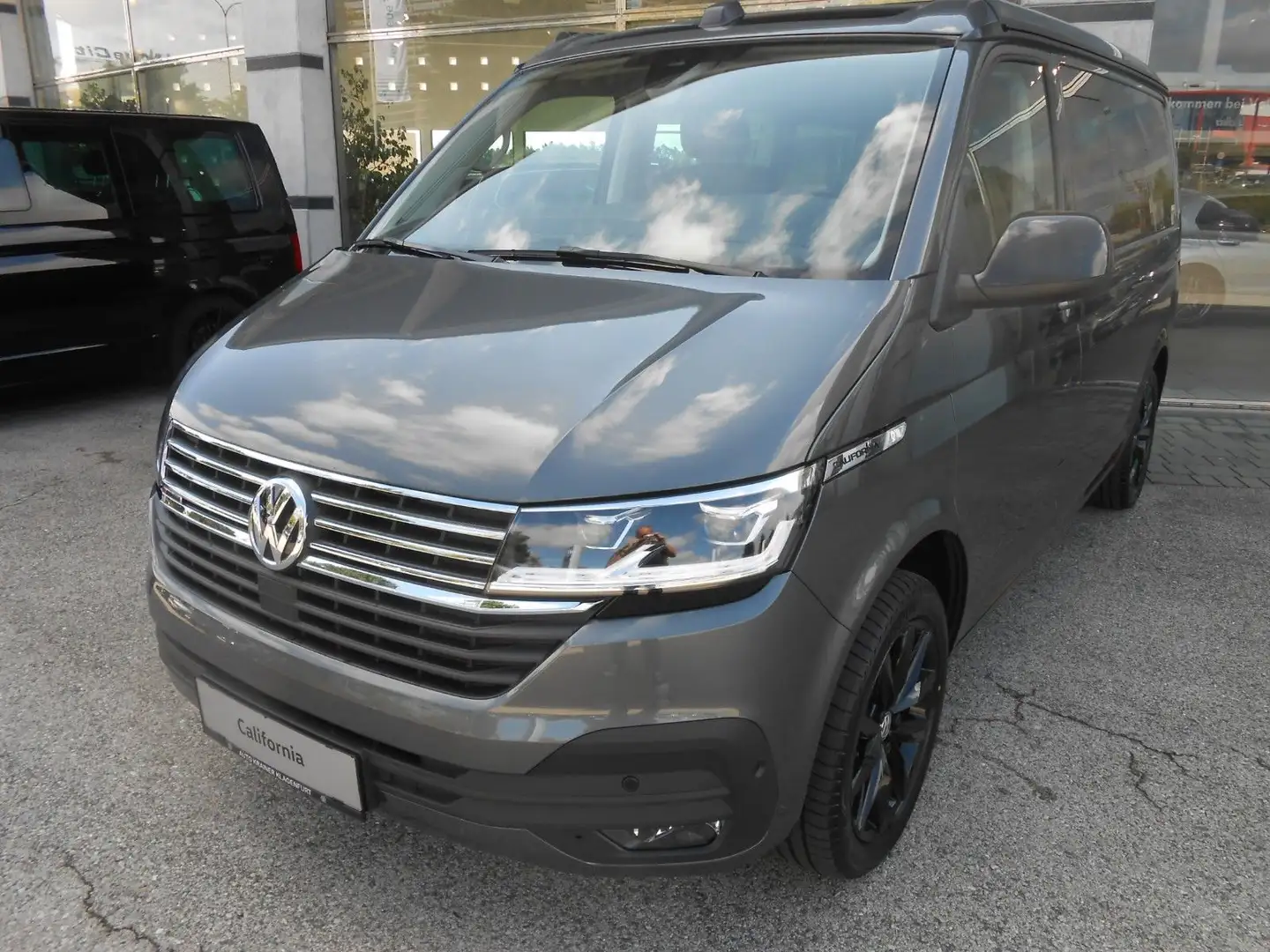 Volkswagen T6.1 California Beach Edition Camper TDI DSG 4MOTION Grigio - 1