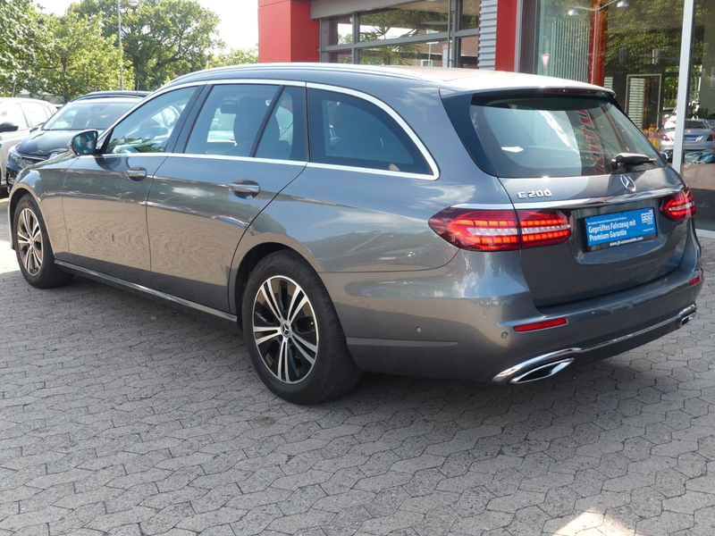 Mercedes-Benz E 200 Widescreen*AHK*Navi*8-fach*ab 299€ — photo 4