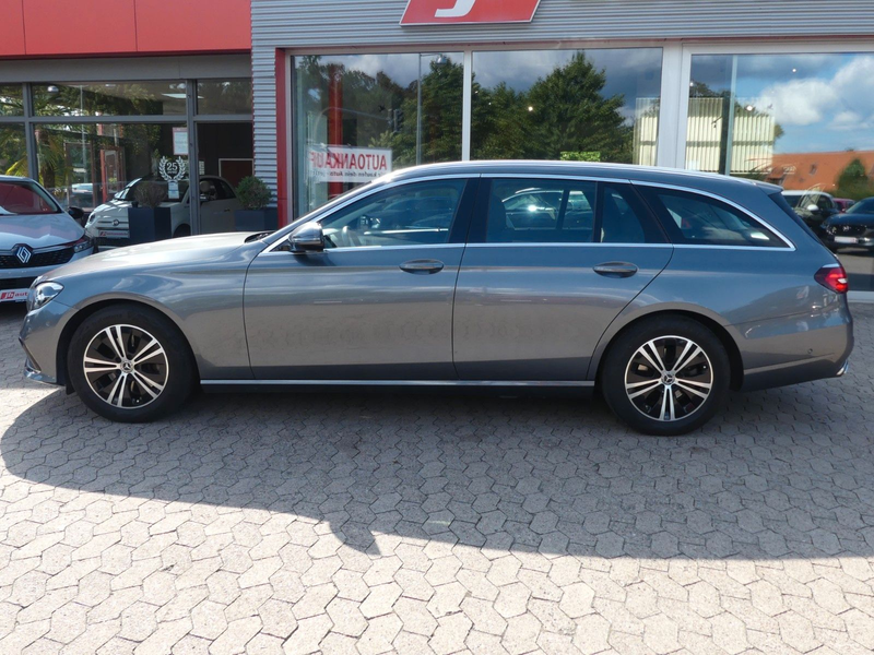 Mercedes-Benz E 200 Widescreen*AHK*Navi*8-fach*ab 299€ — photo 3