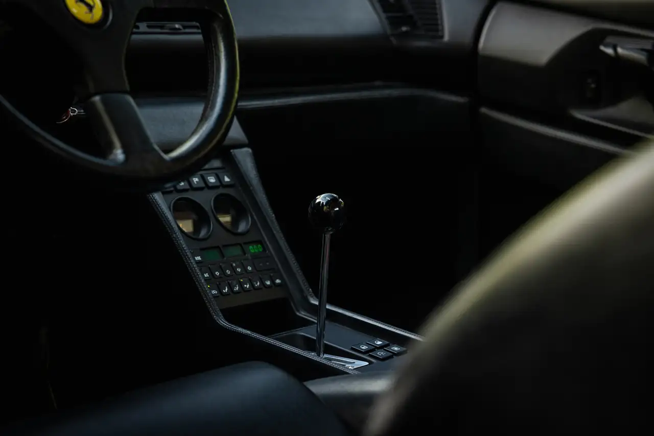 Ferrari 348 TS 3.4 V8 32V (300PK) Lage KM - EU geleverd, foto 9