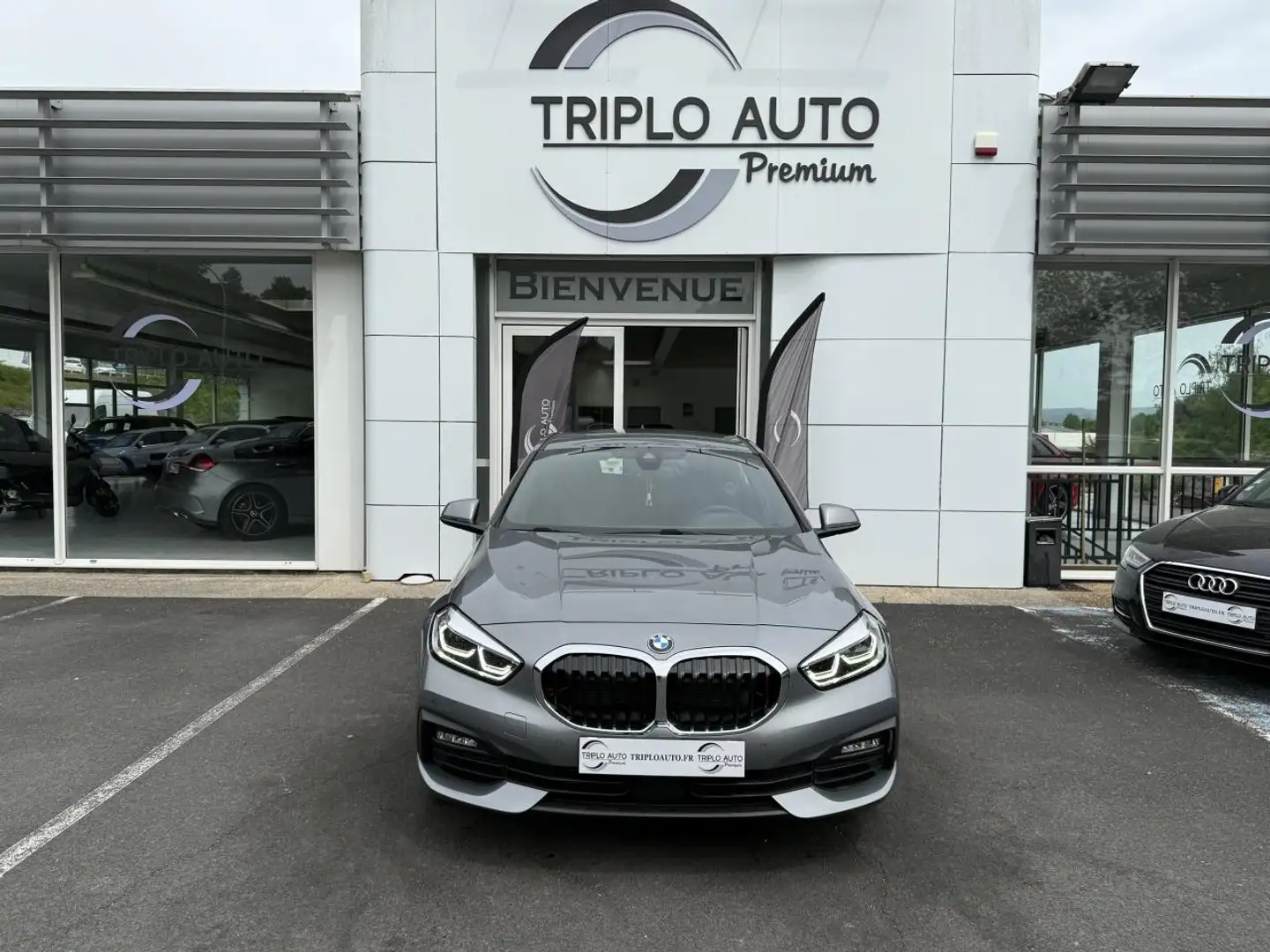 BMW 116 116d- BV DKG BERLINE F40 Lounge SUIVI BMW + GPS + CAMERA AR Gris - 2