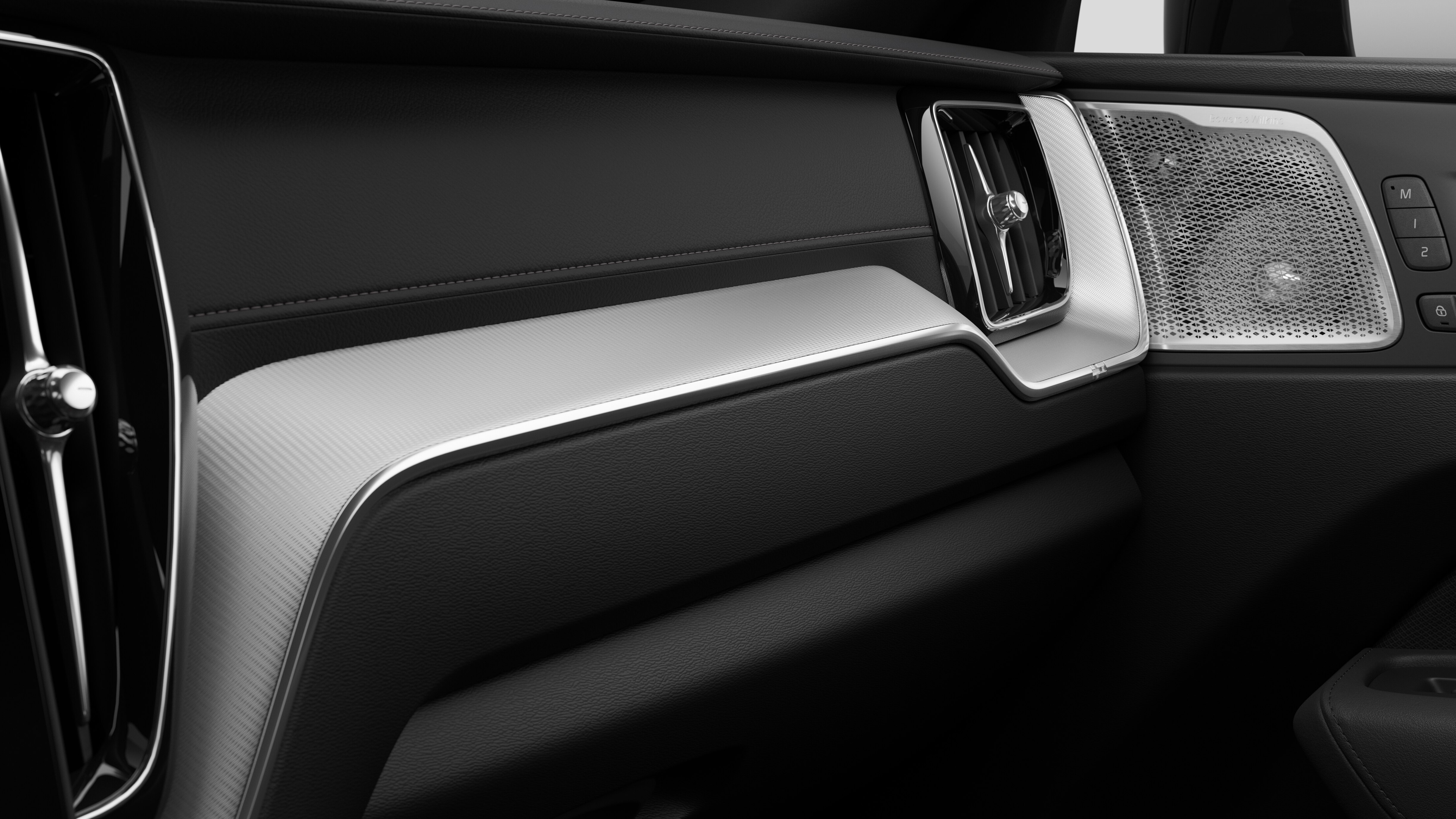 2026 Volvo XC60 T8 AWD Polestar Engineered thumb 9