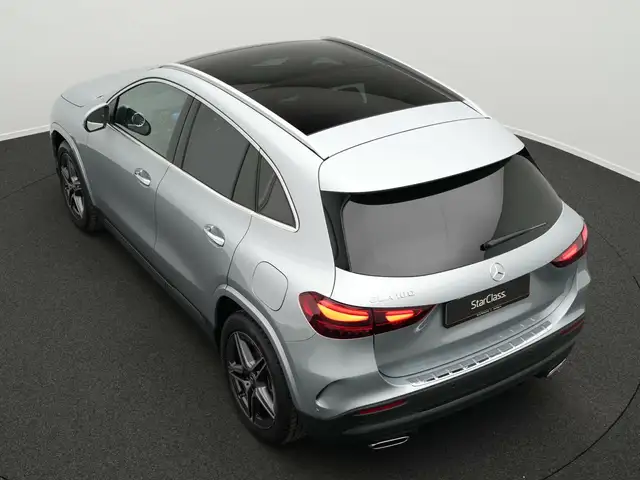 Mercedes-Benz GLA view 13