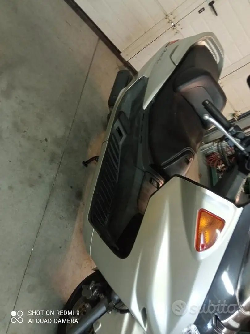 Yamaha Majesty 250 Grigio - 2