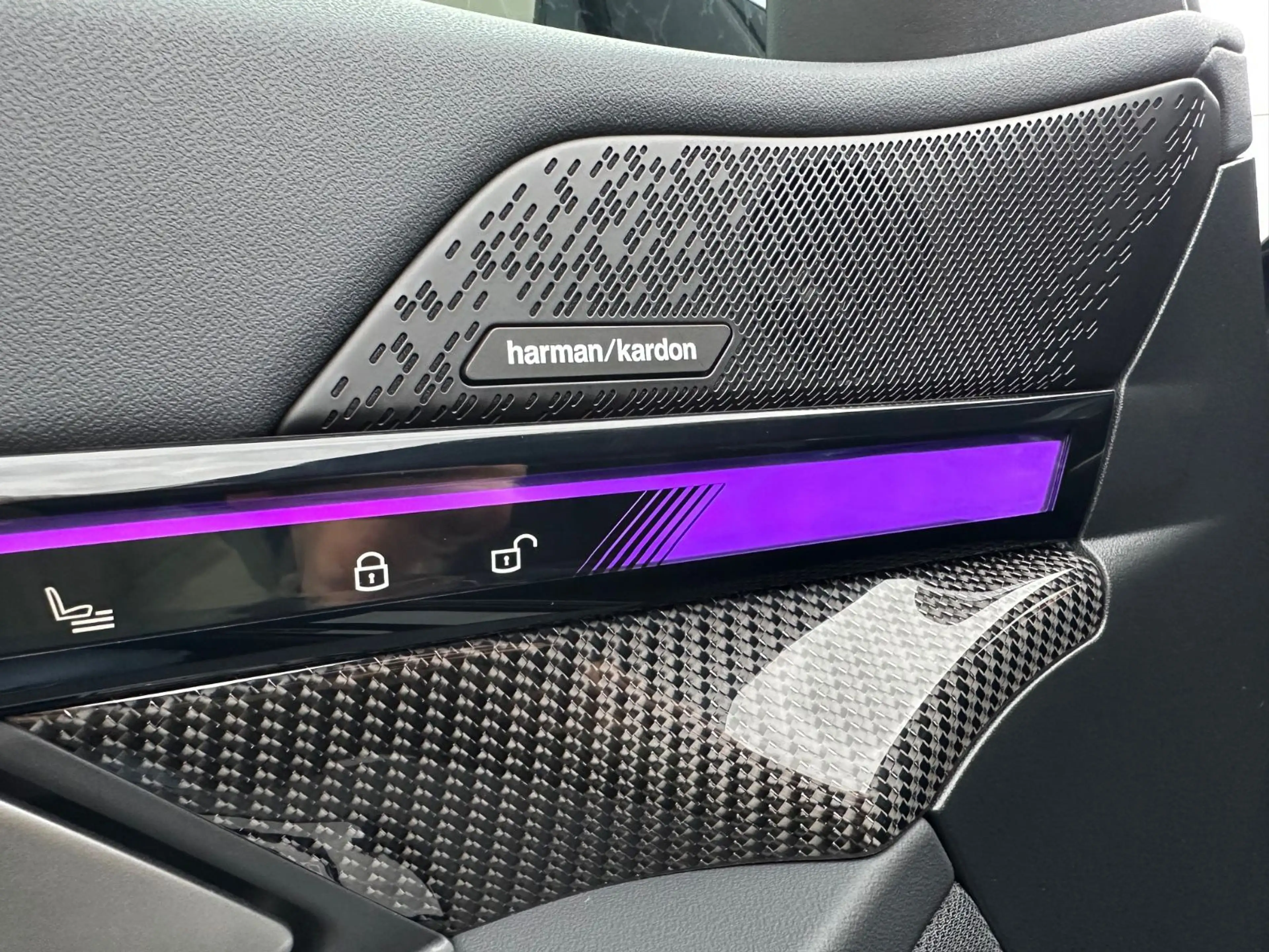 BMW 520 i Touring M Sport | Iconic Glow | Panorama — photo 6