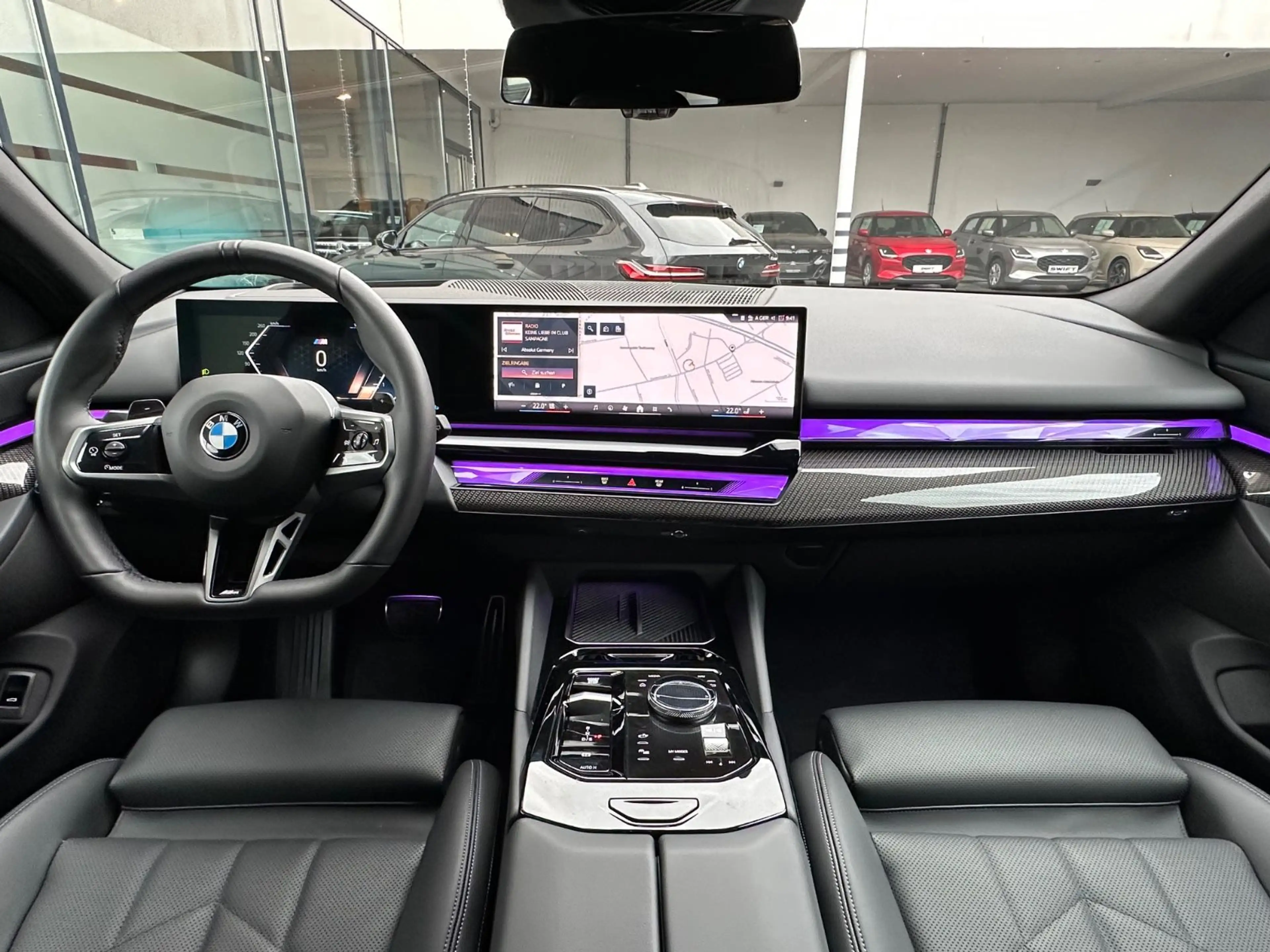 BMW 520 i Touring M Sport | Iconic Glow | Panorama — photo 4
