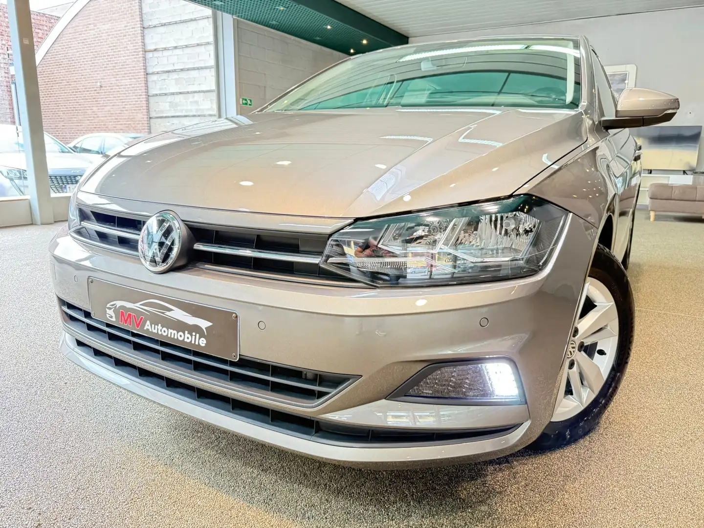 Volkswagen Polo 1.0TSi * Navi * Caméra * Front assist * Jante Grau - 1