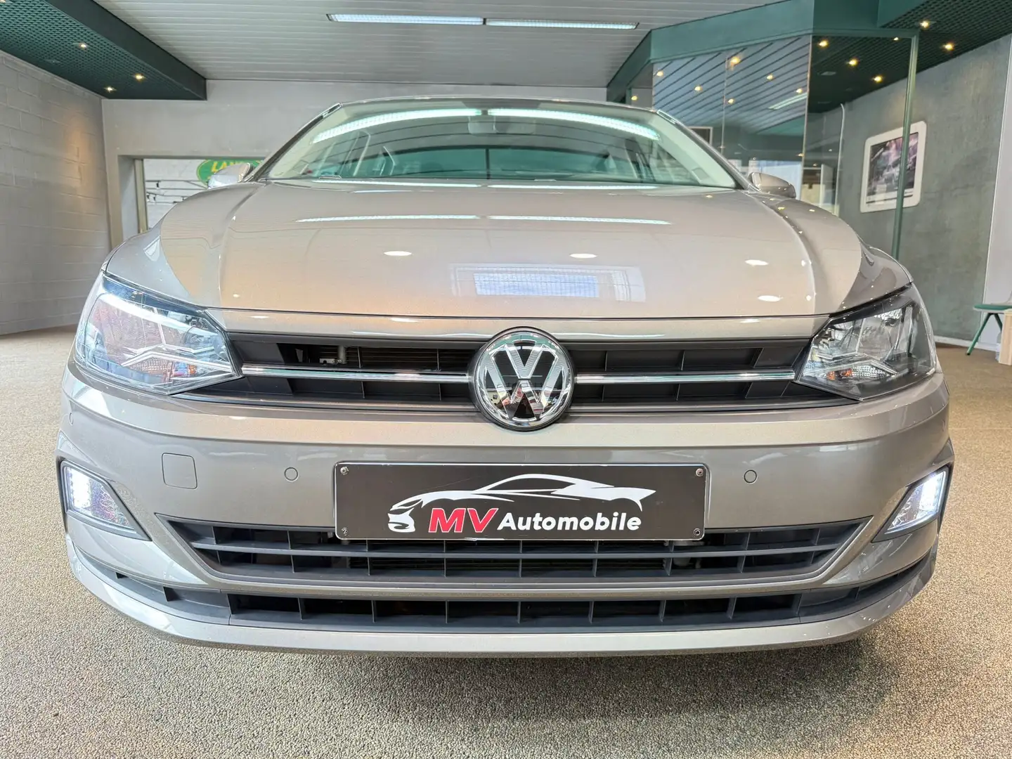 Volkswagen Polo 1.0TSi * Navi * Caméra * Front assist * Jante Grau - 2
