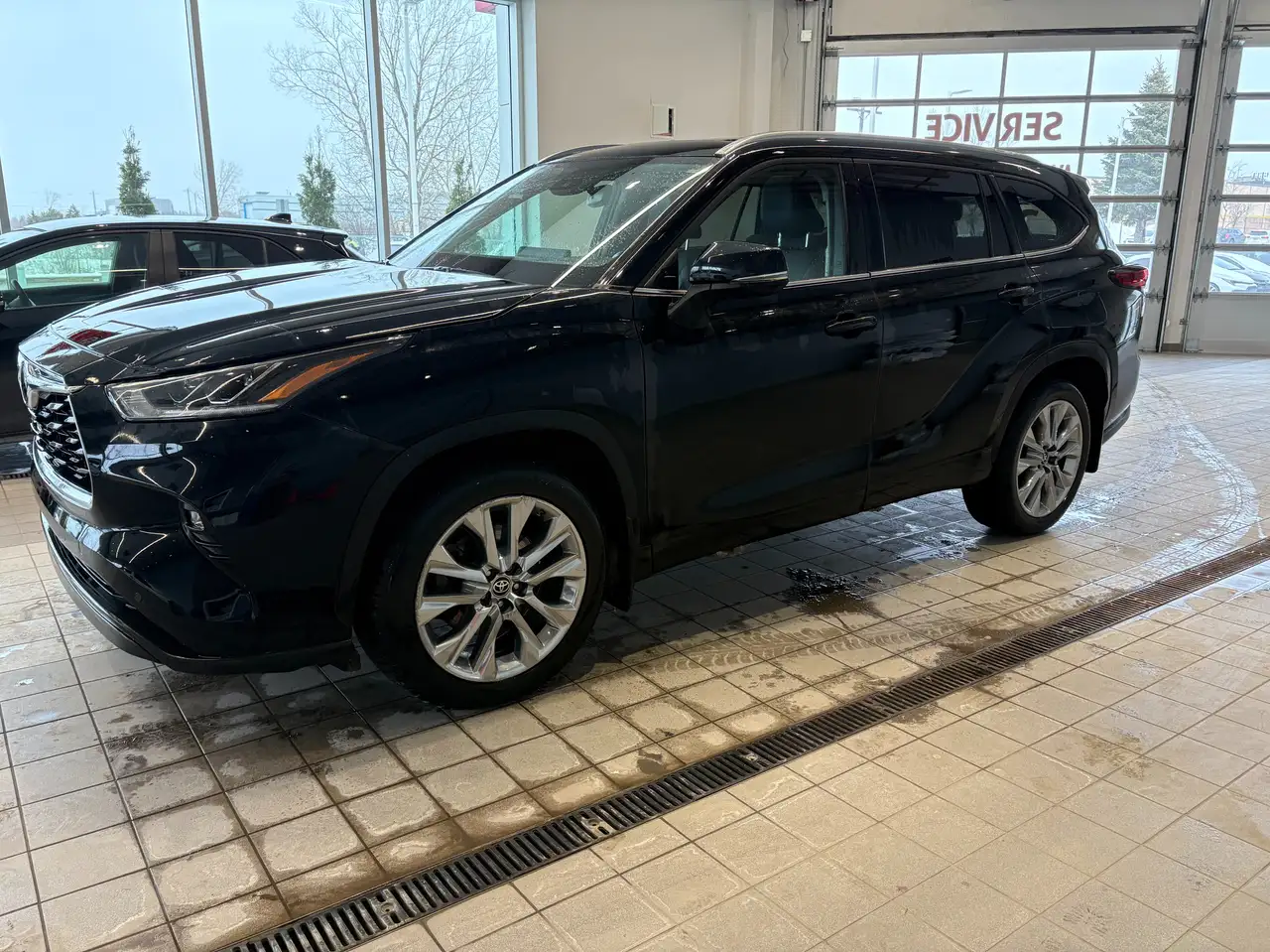 Toyota Highlander снимка Toyota Highlander