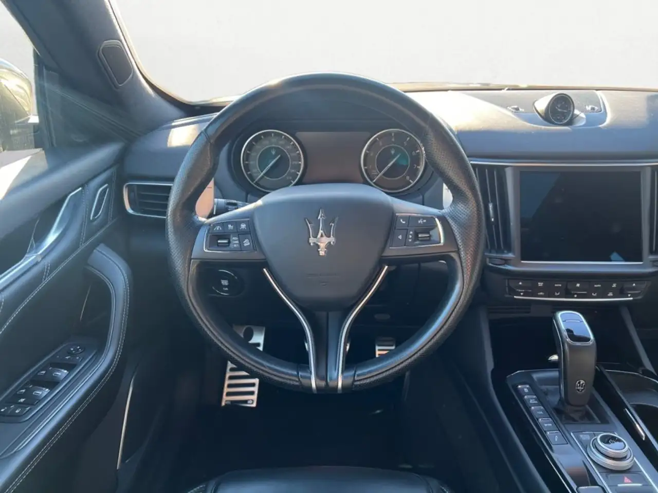 Maserati Levante 2021 — фото 11