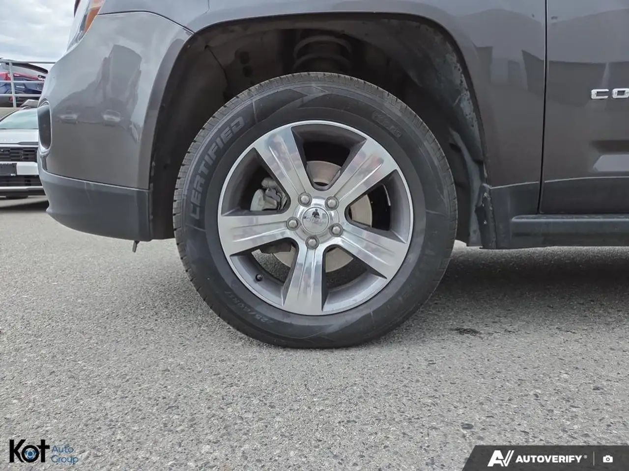Jeep Compass photo Jeep Compass