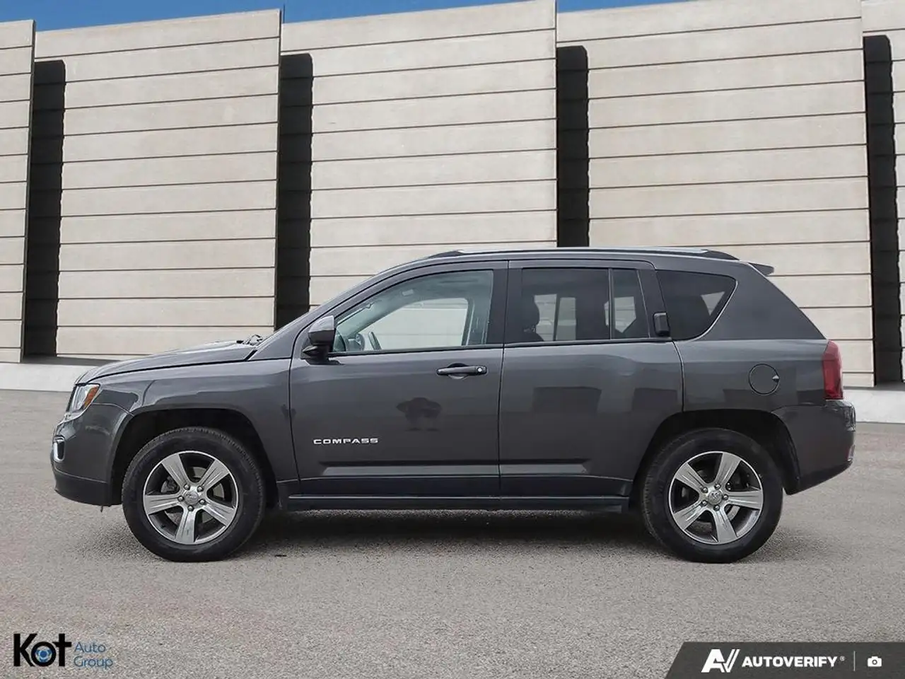 Jeep Compass photo Jeep Compass
