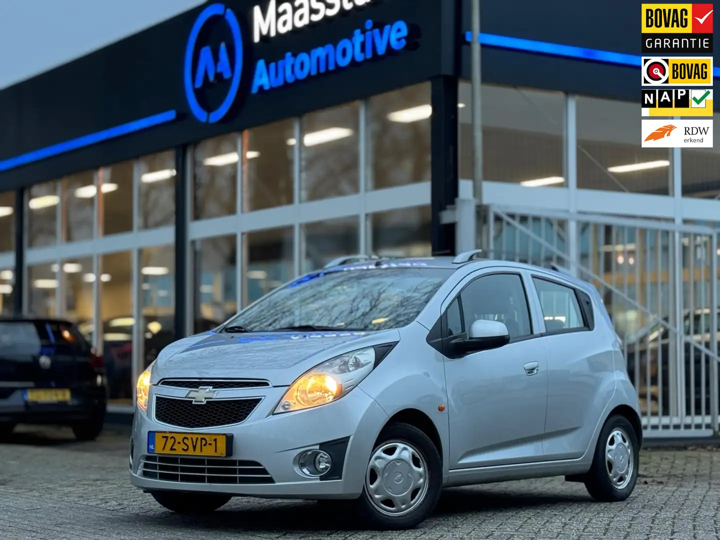 Chevrolet Spark 1.0 16V LS Bi-Fuel Nieuwe APK Boekjes 4x elektrisc Grijs - 1