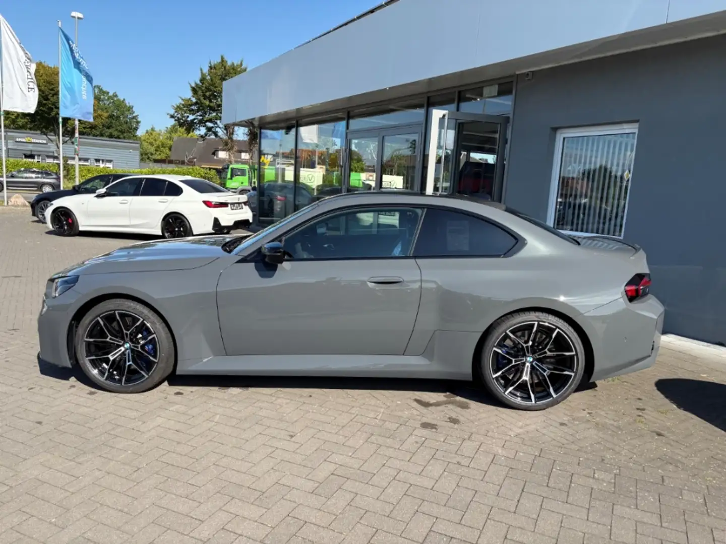 BMW M2 Individual Sonderlackierung Track Paket Harman Alc Grau - 2
