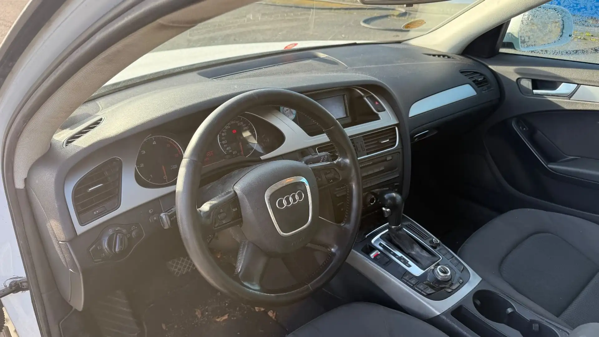 Audi A4 Avant Attraction,Automomatik,Euro 4,Navi Weiß - 2