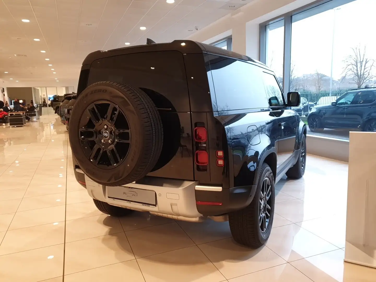 Land Rover Defender Defender 90 3.0D I6 200 CV AWD Auto S Nero - 2