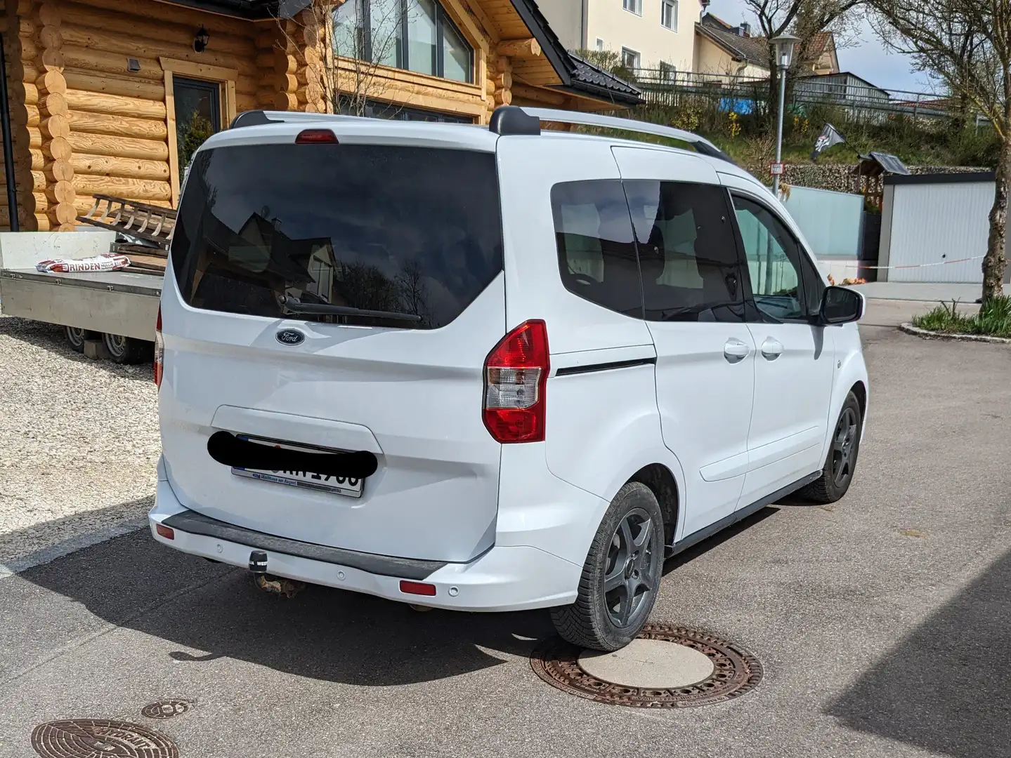 Ford Courier Bílá - 2