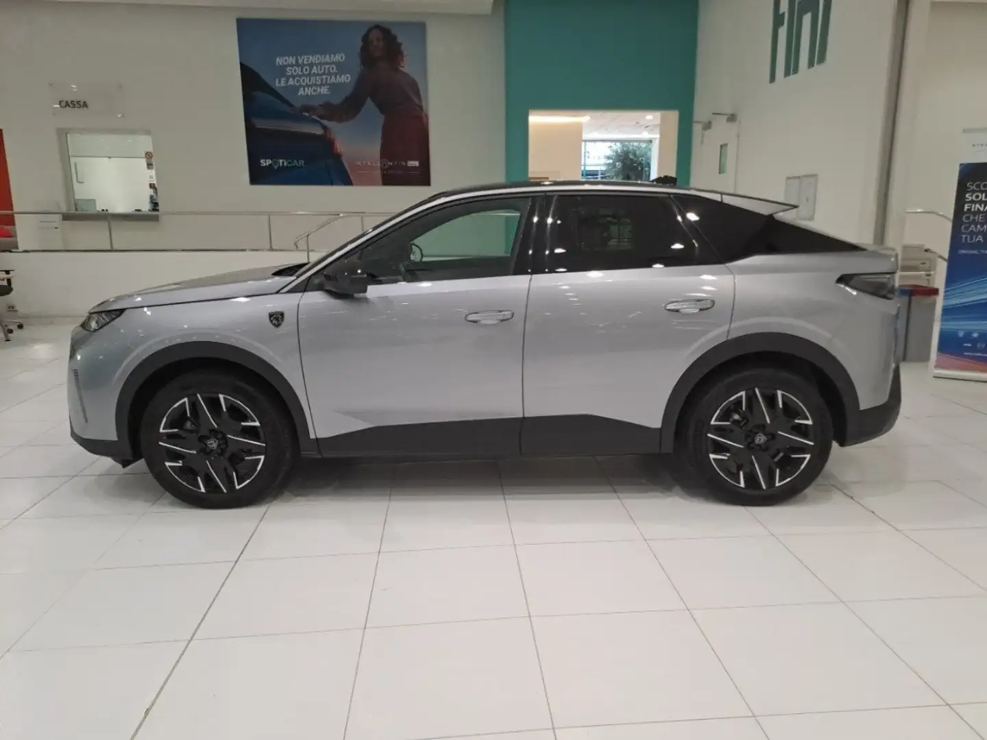 Peugeot 3008 Hybrid 136 GT e-DCS 6 Grigio - 2