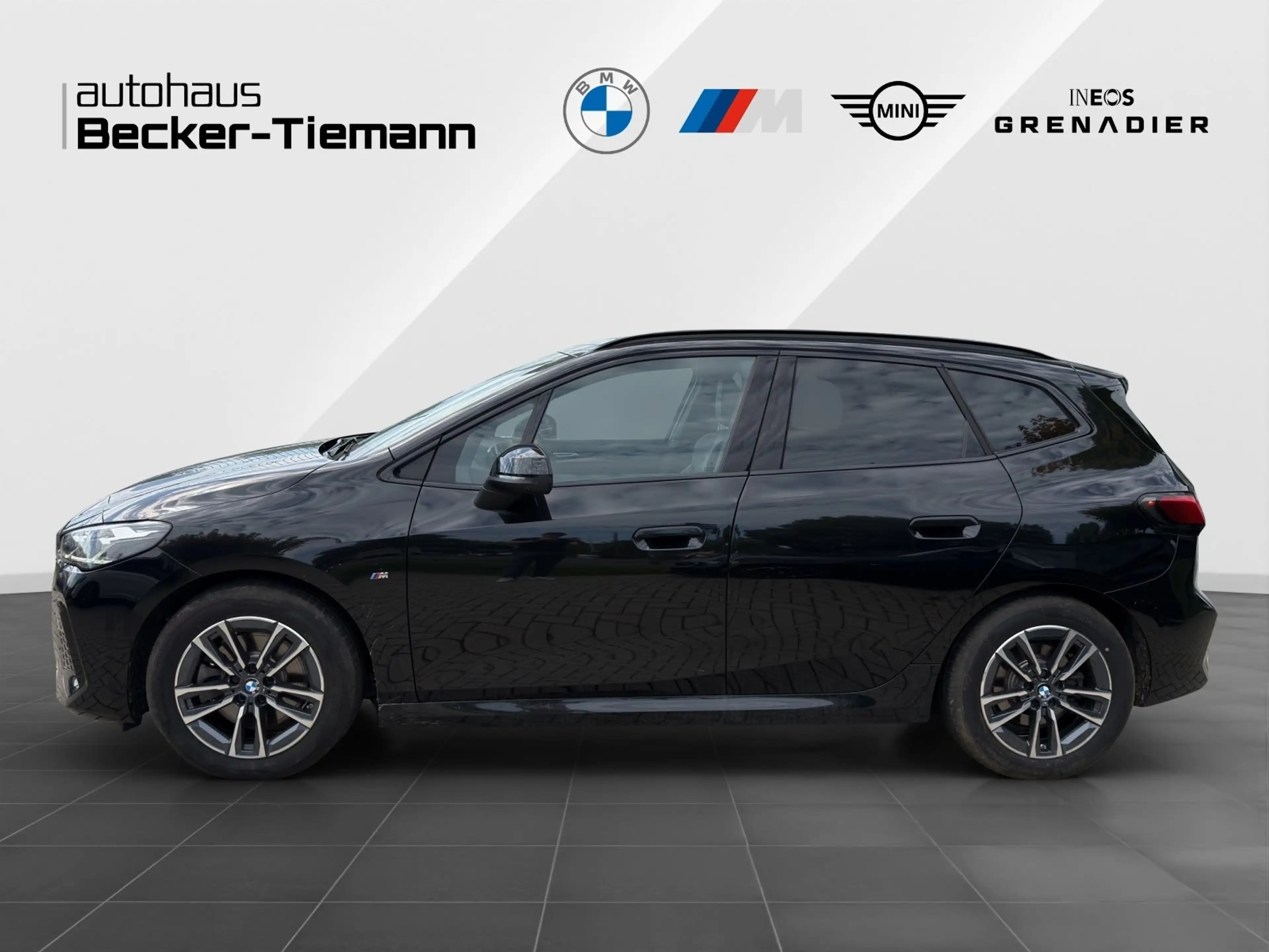 BMW 223 d xDrive Active Tourer 17" / M Paket / AHK / Pano — photo 4