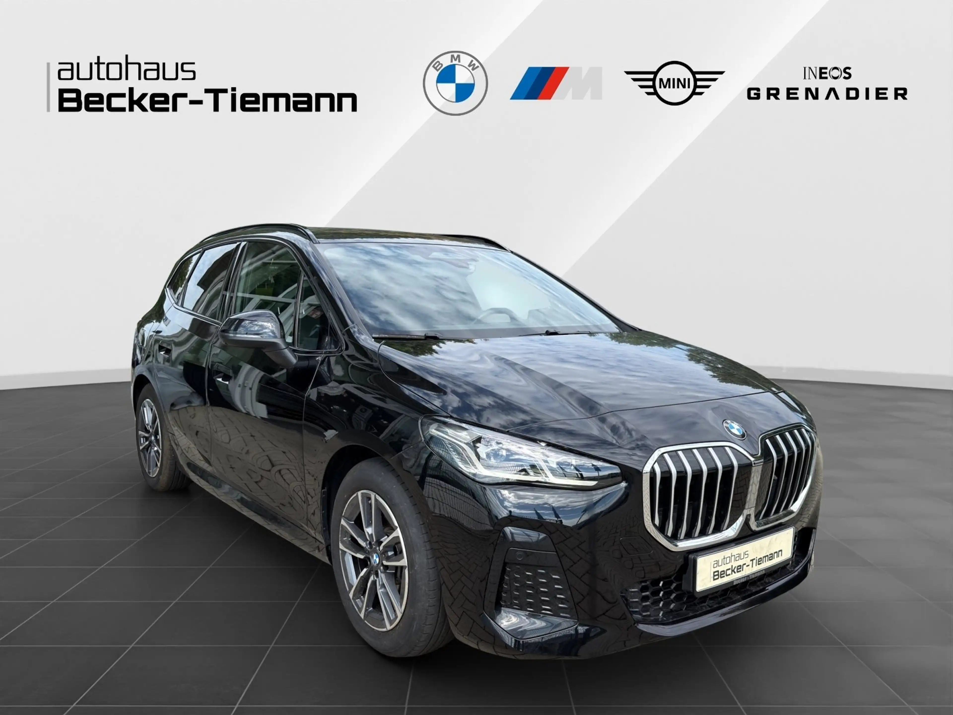 BMW 223 d xDrive Active Tourer 17" / M Paket / AHK / Pano — photo 8