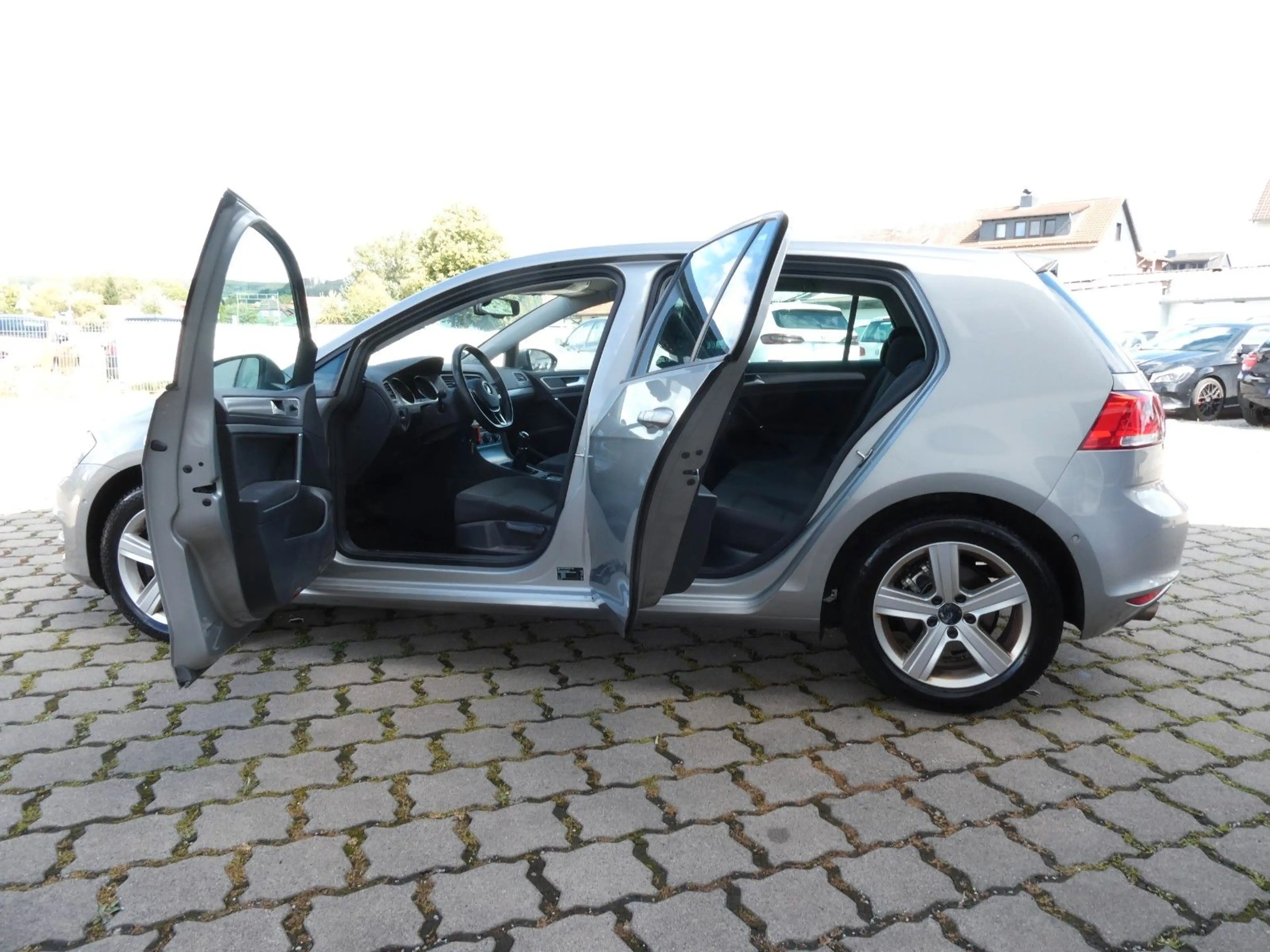 Volkswagen Golf VII Lim. Comfortline BMT #XENON#SHZ#AHK# — photo 7