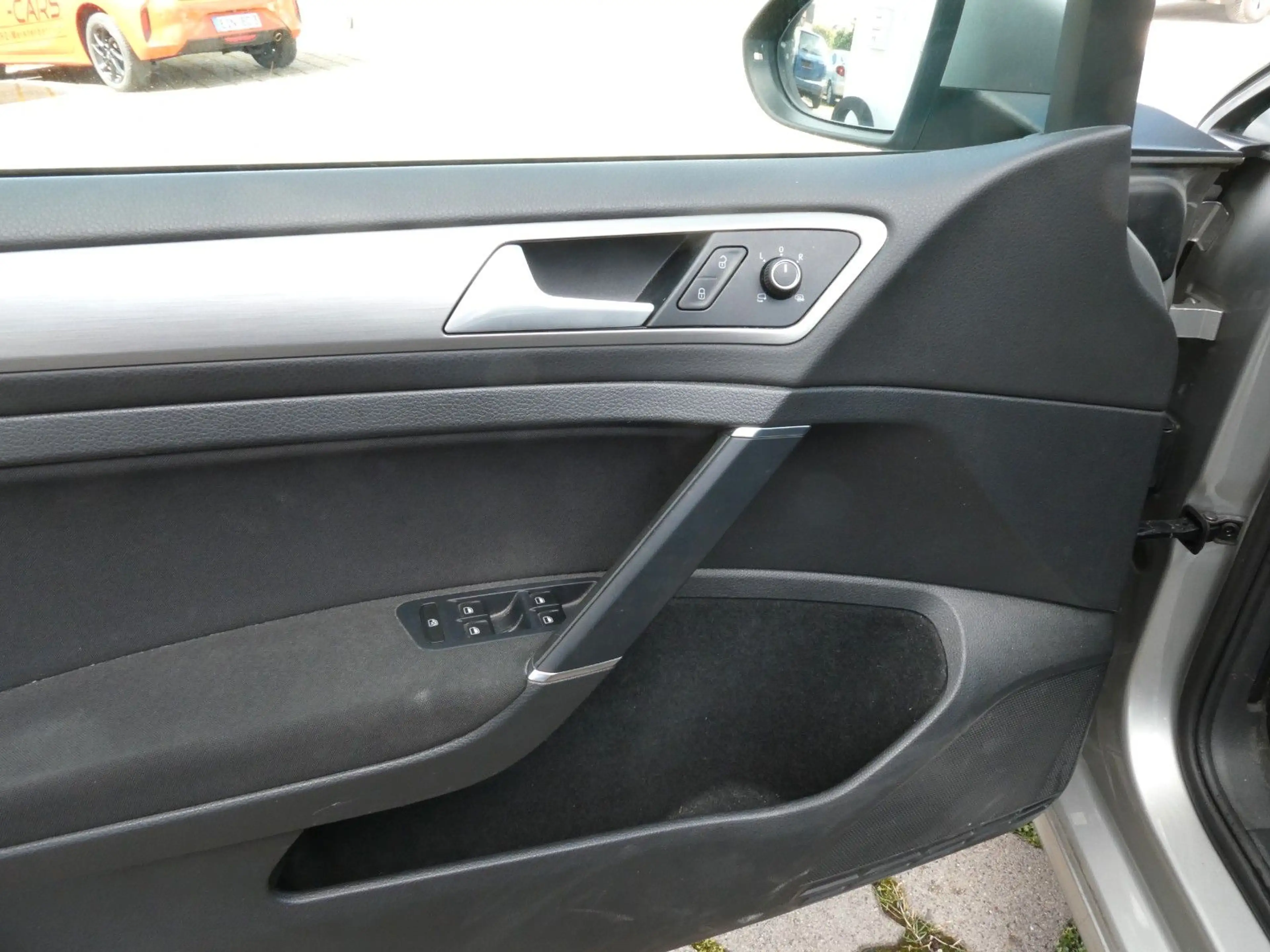 Volkswagen Golf VII Lim. Comfortline BMT #XENON#SHZ#AHK# — photo 14