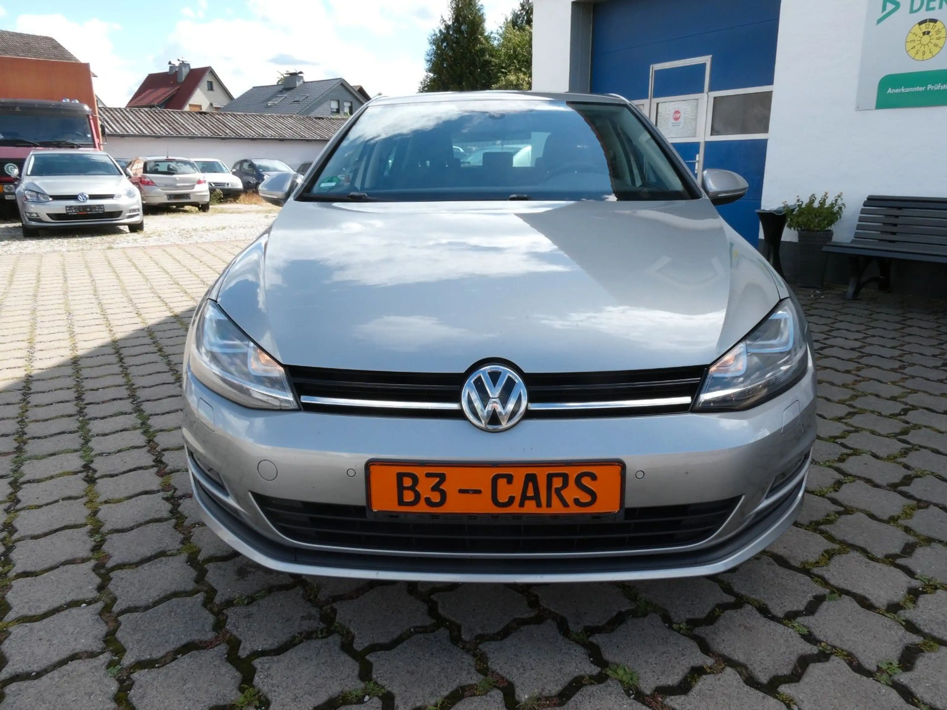 Volkswagen Golf VII Lim. Comfortline BMT #XENON#SHZ#AHK# — photo 2