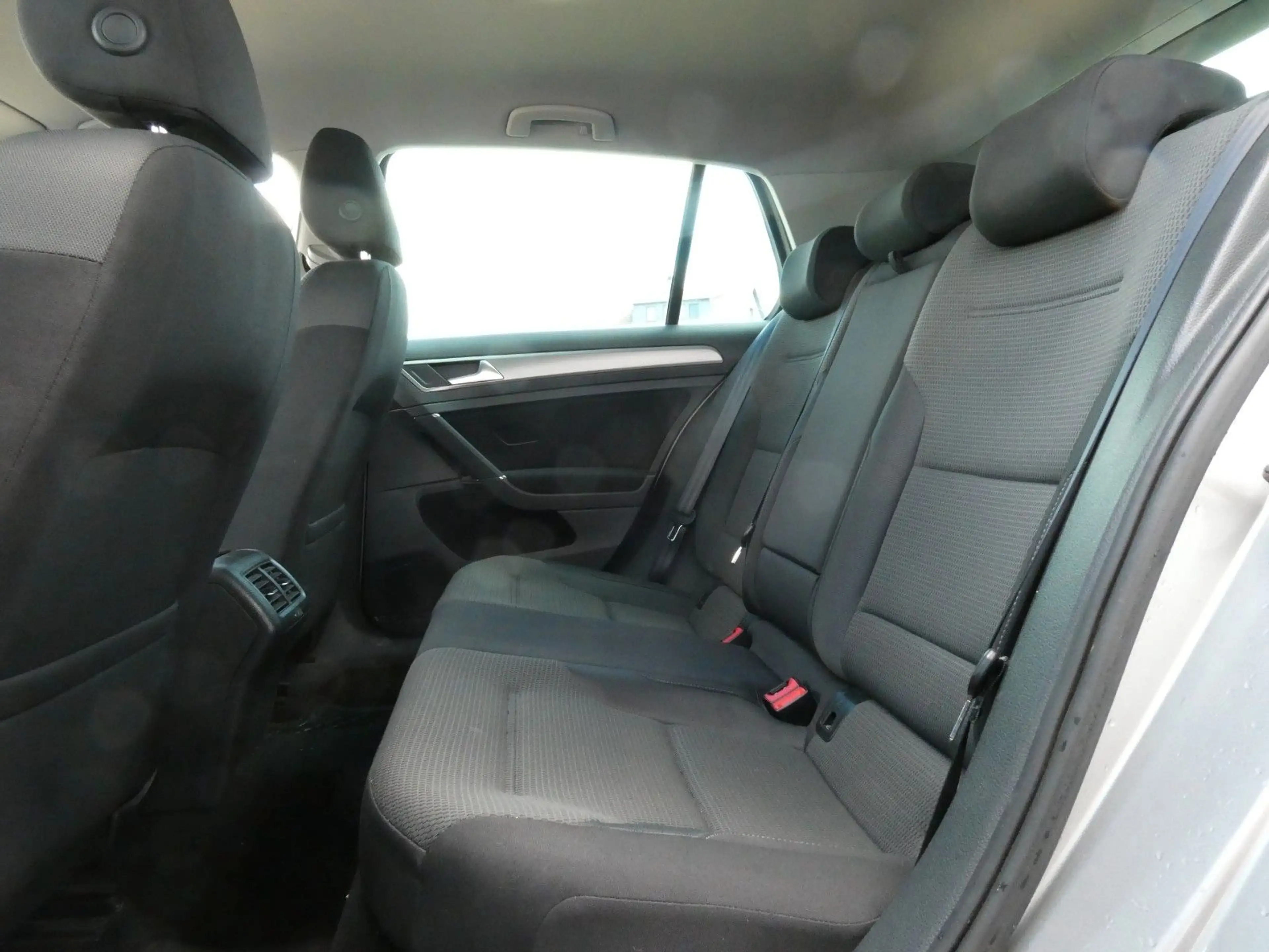 Volkswagen Golf VII Lim. Comfortline BMT #XENON#SHZ#AHK# — photo 16