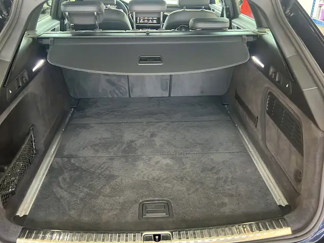 Audi A6 view 10