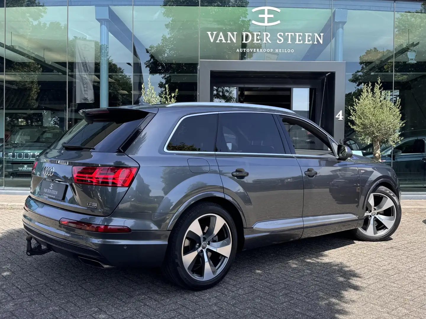 Audi Q7 3.0 TFSI quattro Pro Line S Pano | Elekt. Trekhaak Grijs - 2