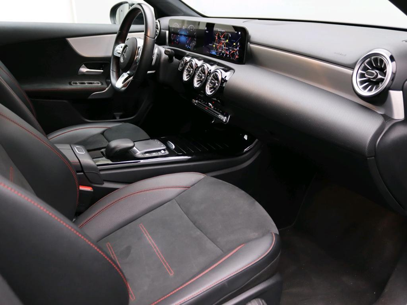 Mercedes-Benz A 180 Business Solution AMG — photo 8