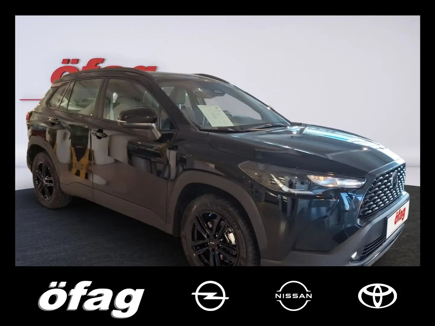 Toyota Corolla Cross 1.8 FWD Active **8-FACH BEREIFT** Schwarz - 1