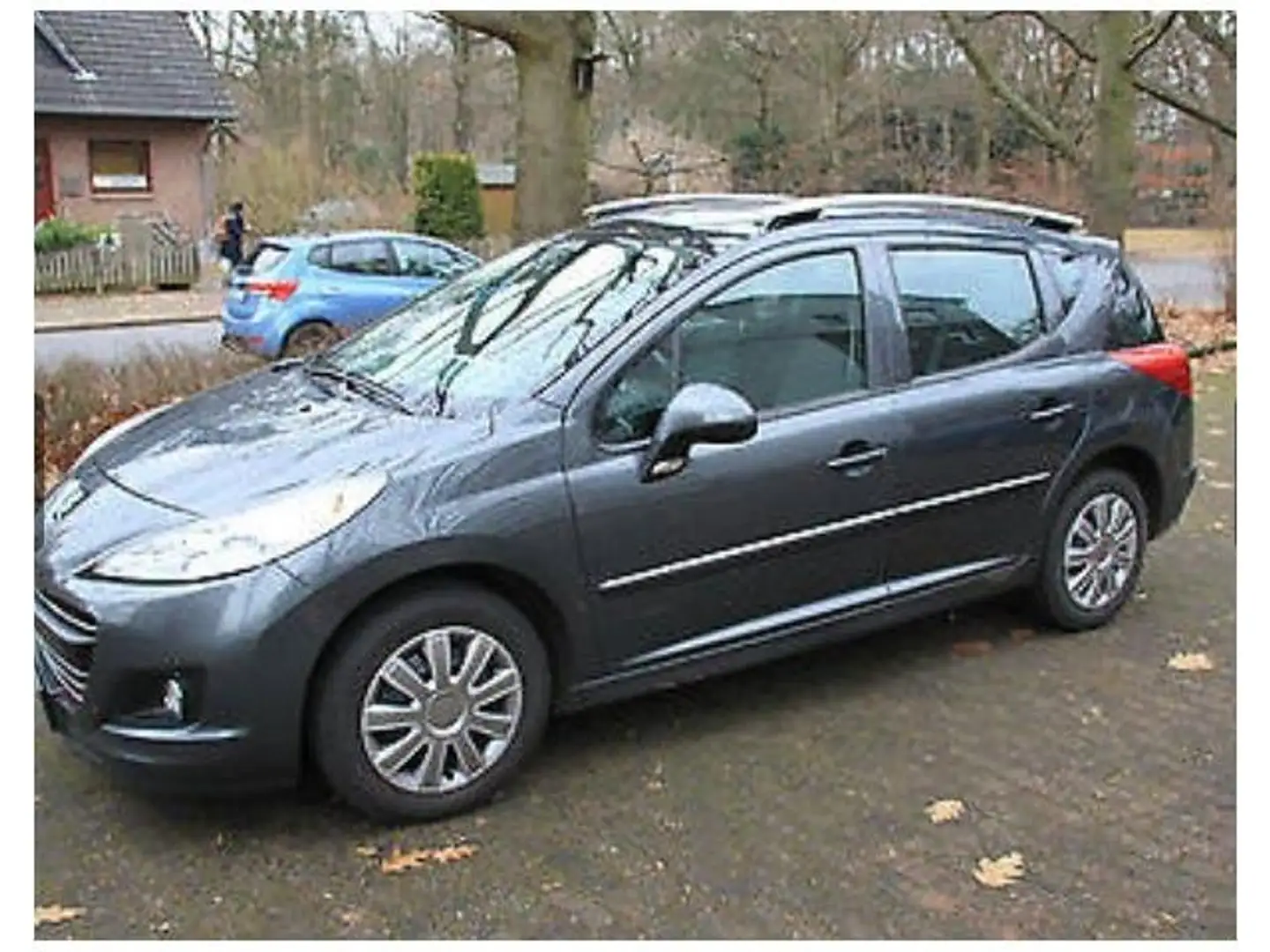 Peugeot 207 207 SW SW 120 VTi Premium Schwarz - 1
