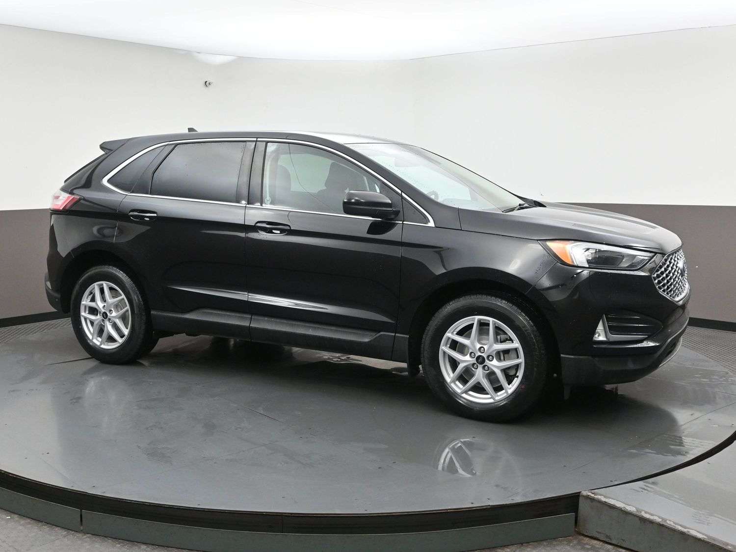 2024 Ford Edge SEL AWD Call 902-466-9550 Remote start, Climate co