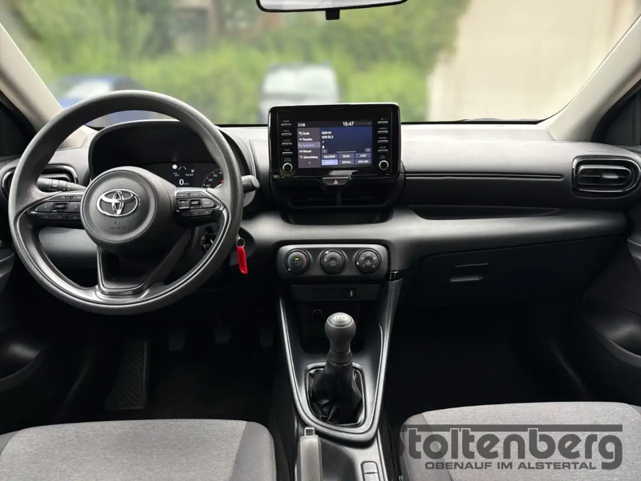 Toyota Yaris 1,0 Basis Soundpaket Ganzjahresreifen, миниатюра 8