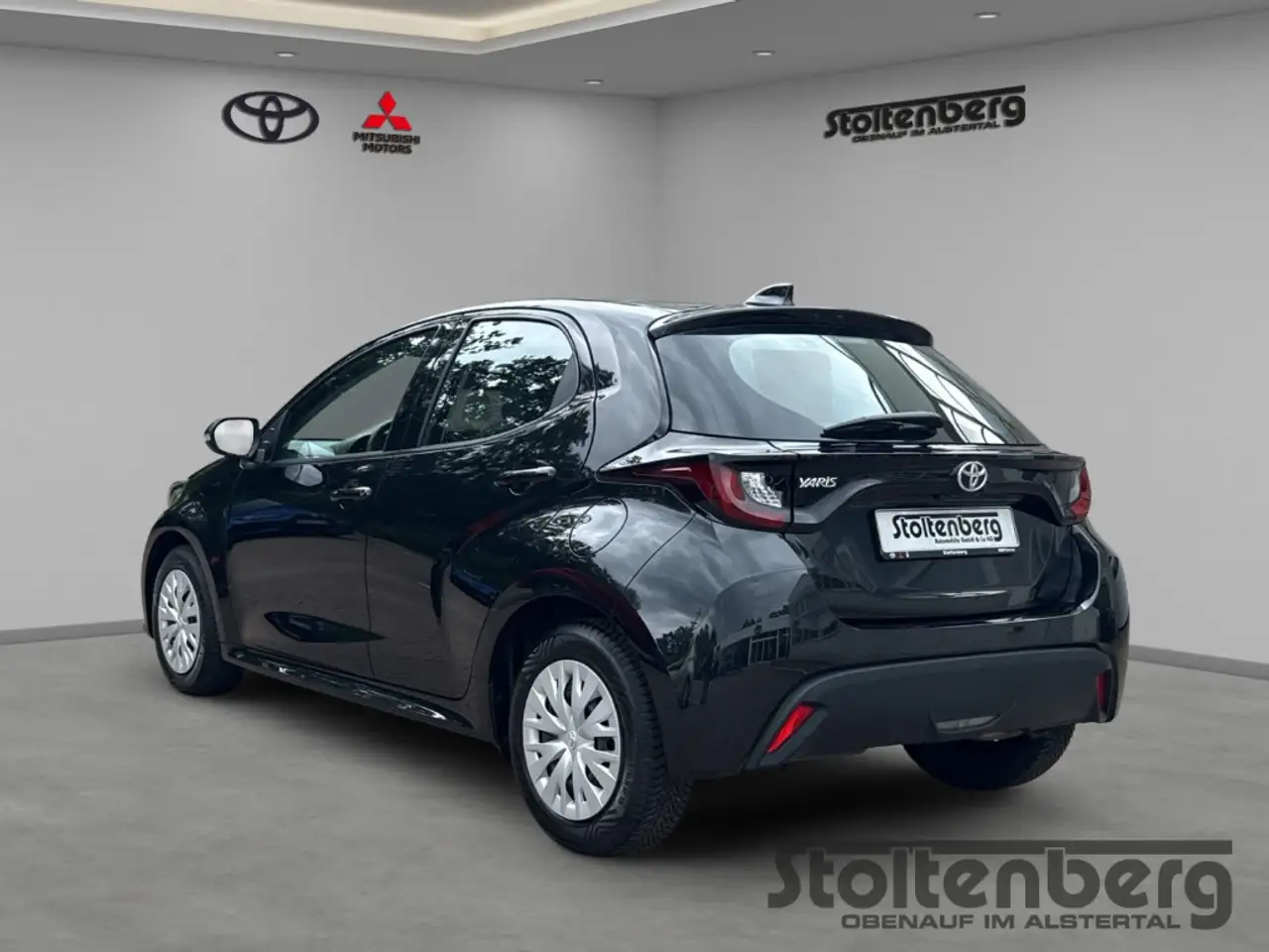 Toyota Yaris 1,0 Basis Soundpaket Ganzjahresreifen, миниатюра 2