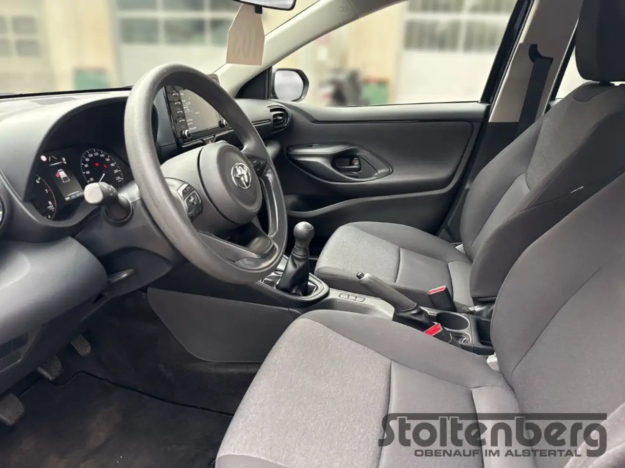 Toyota Yaris 1,0 Basis Soundpaket Ganzjahresreifen, миниатюра 12